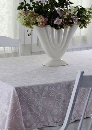 Matisse Daisy Madras Lace Table Cloth 